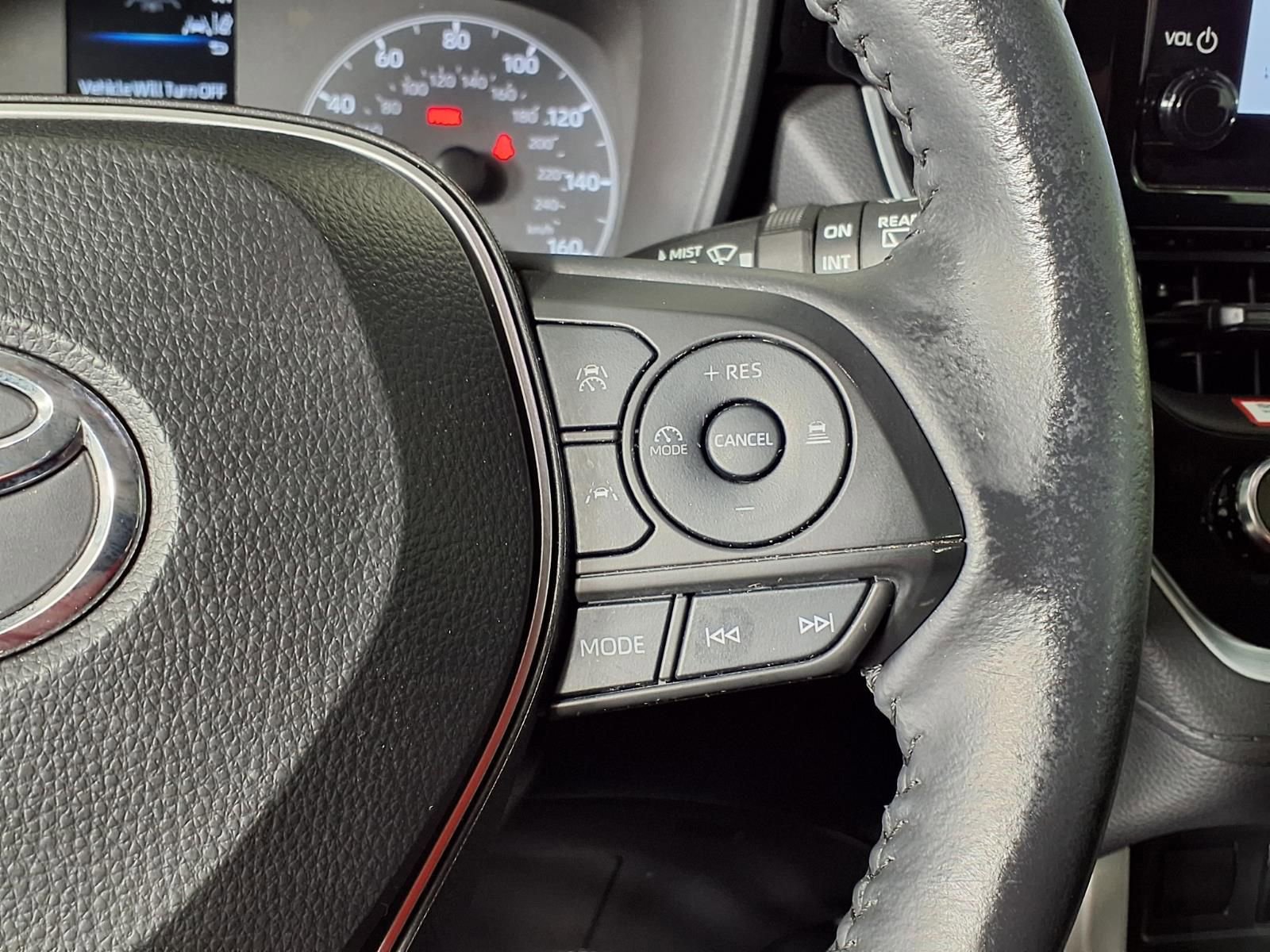 Used 2024 Toyota Corolla Cross LE image 23