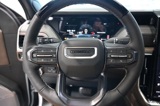 New 2026 GMC Yukon XL Denali Ultimate w/ LPO, Floor Liner Package AWD/4WD image 28