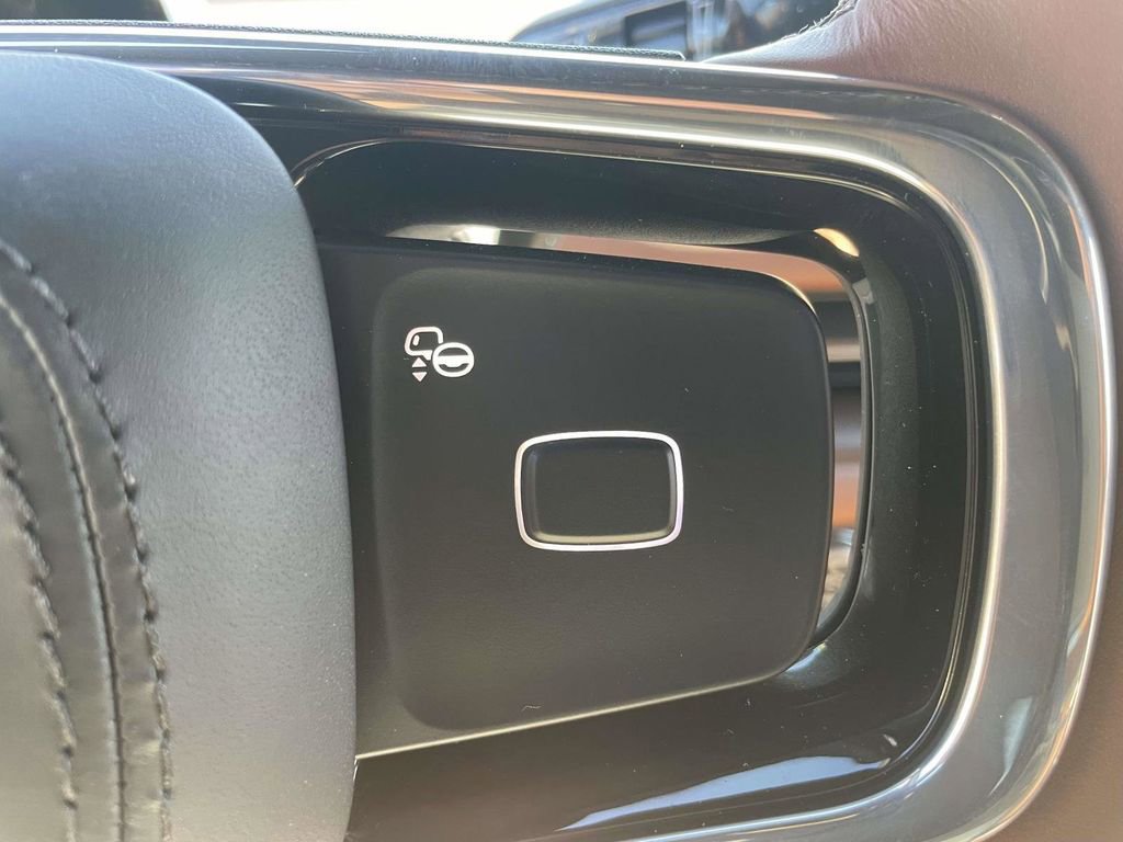 New 2025 Lincoln Navigator L Reserve image 22