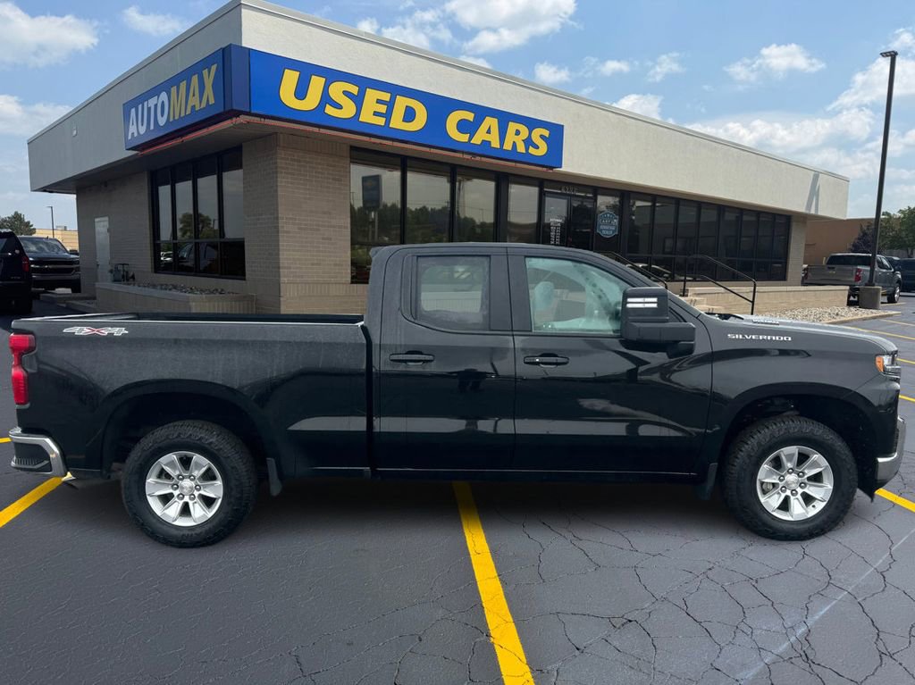 Used 2020 Chevrolet Silverado 1500 LT w/ All-Star Edition image 2