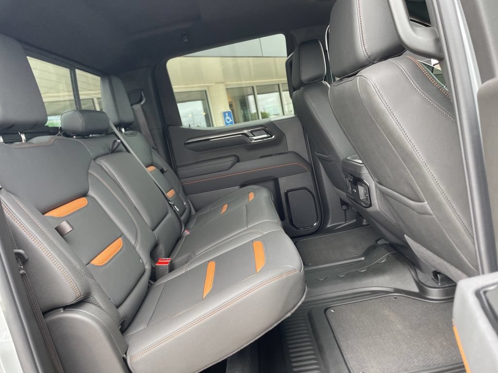 Used 2026 GMC Sierra 1500 AT4 w/ AT4 Premium Package AWD/4WD image 27