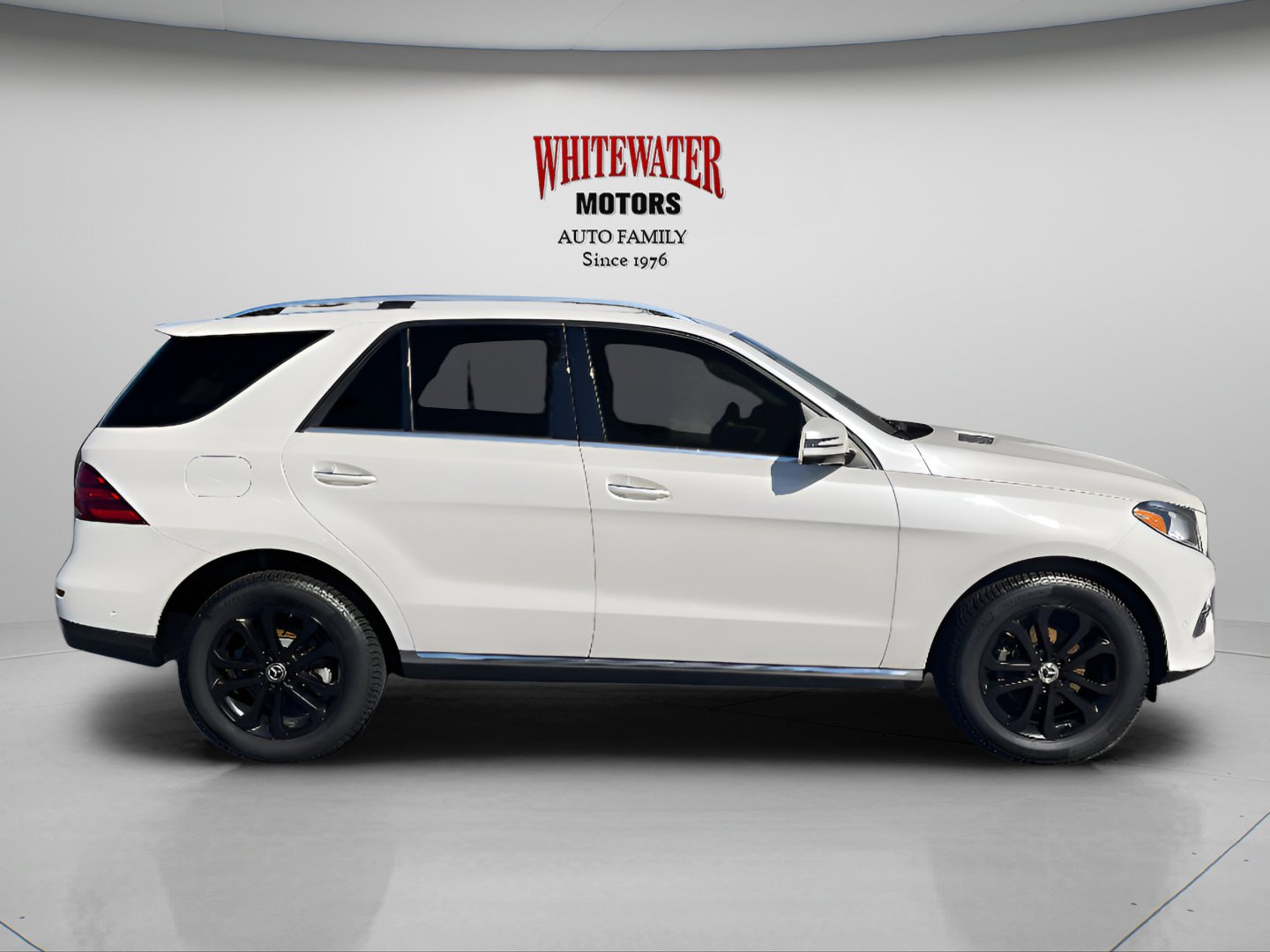 Used 2017 Mercedes-Benz GLE 350 4MATIC w/ Premium 1 Package image 6