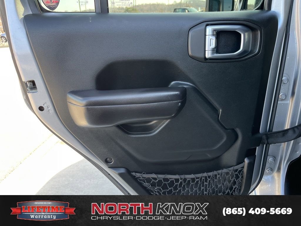 Used 2018 Jeep Wrangler Unlimited Rubicon image 14