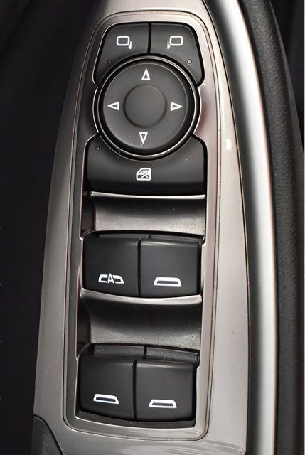 Used 2022 Chevrolet Malibu LT FWD image 22