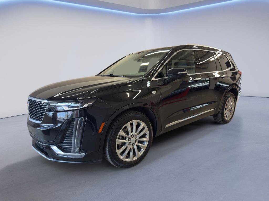 Used 2022 Cadillac XT6 Premium Luxury image 3