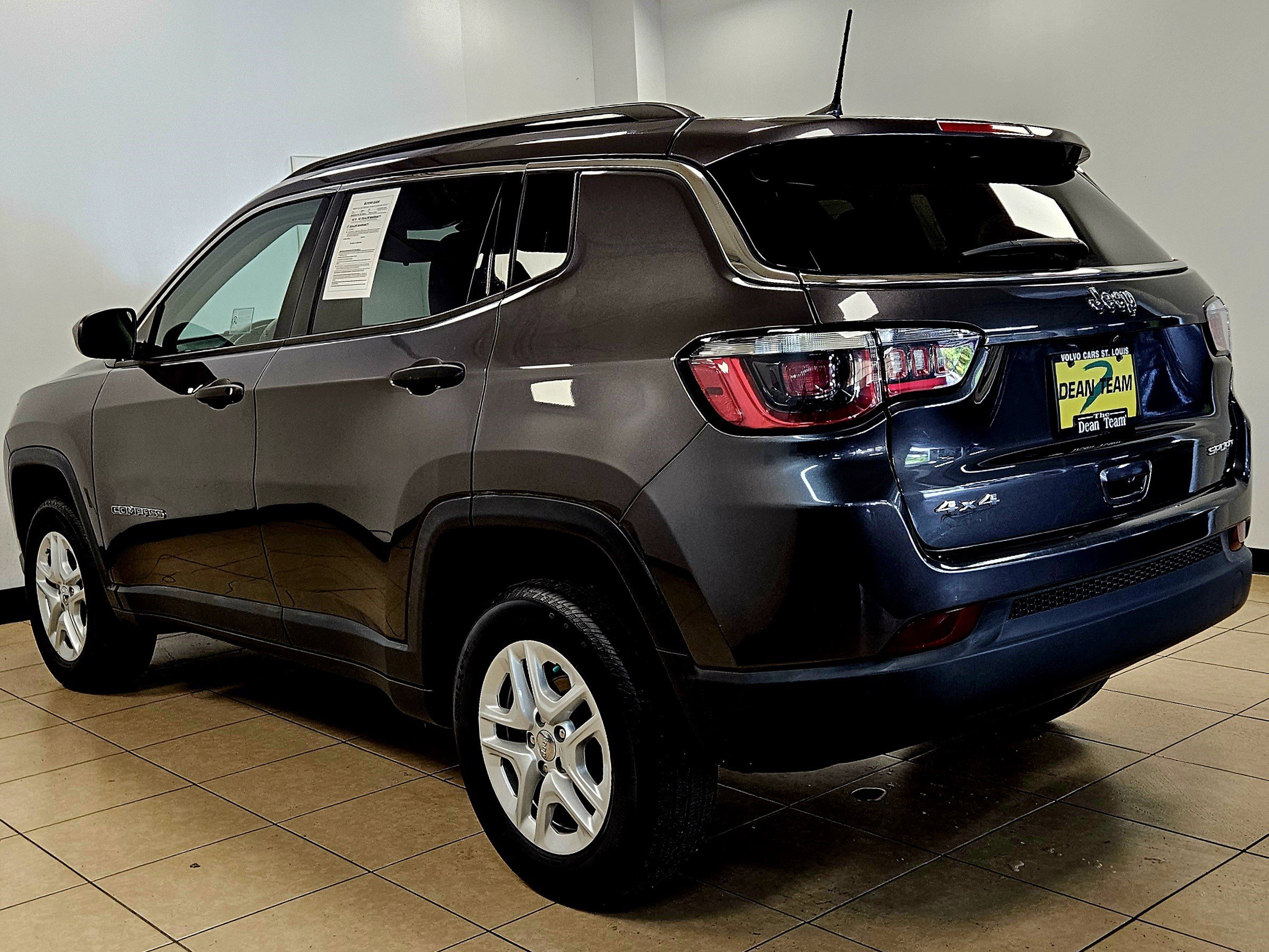 Used 2019 Jeep Compass Sport w/ Cold Weather Group image 5