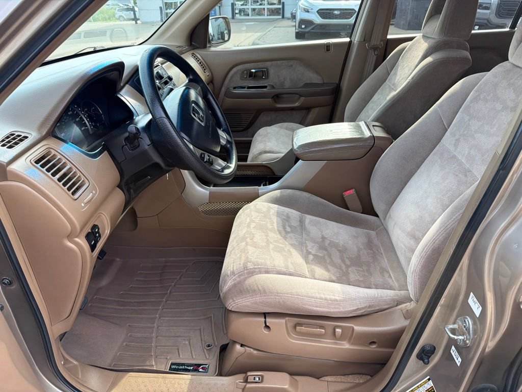 Used 2004 Honda Pilot EX image 16