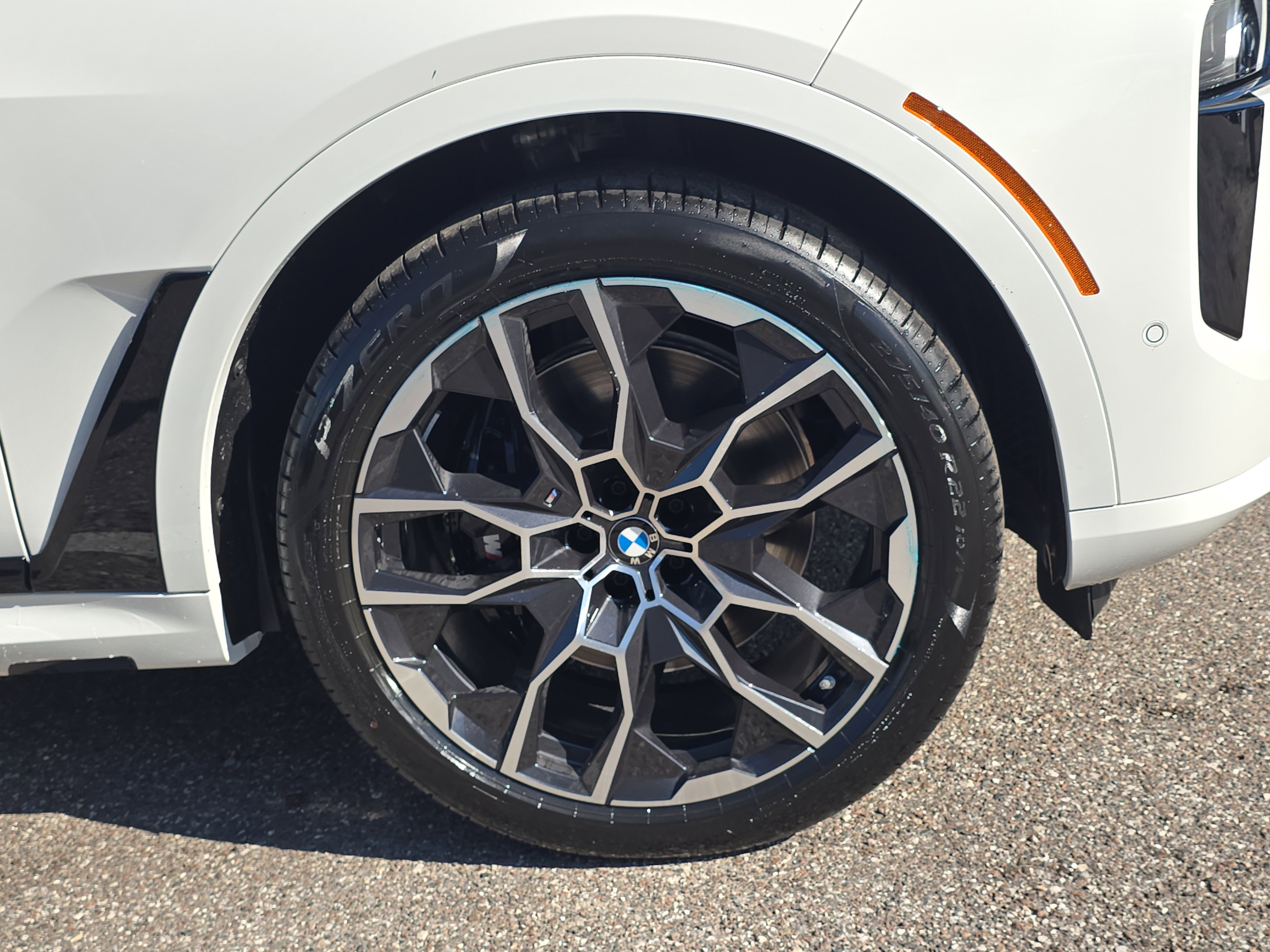 New 2026 BMW X7 M60i image 37