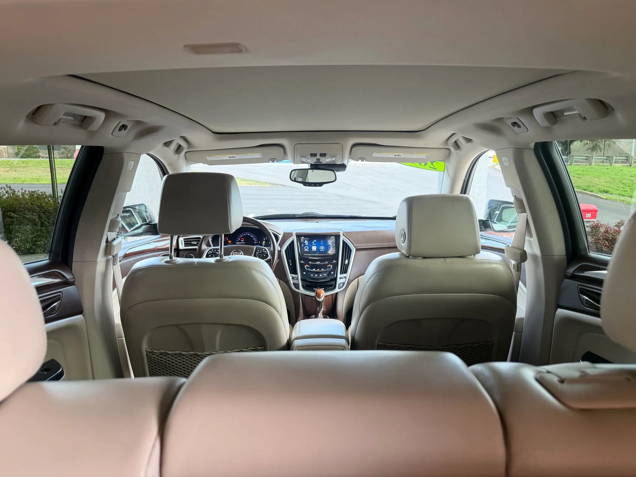 Used 2014 Cadillac SRX Luxury w/ Driver Awareness Package AWD/4WD image 25