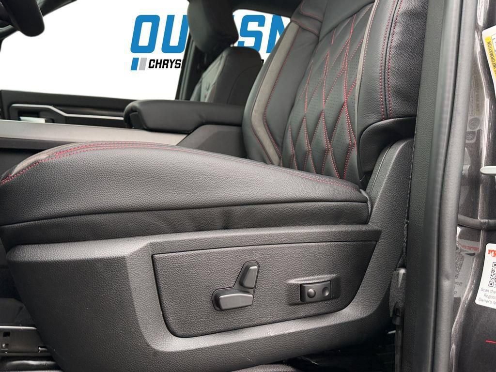 New 2026 RAM 2500 Big Horn AWD/4WD image 35