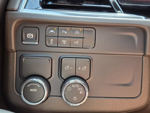 New 2026 Chevrolet Suburban LS w/ LPO, Dark Essentials Package RWD image 14