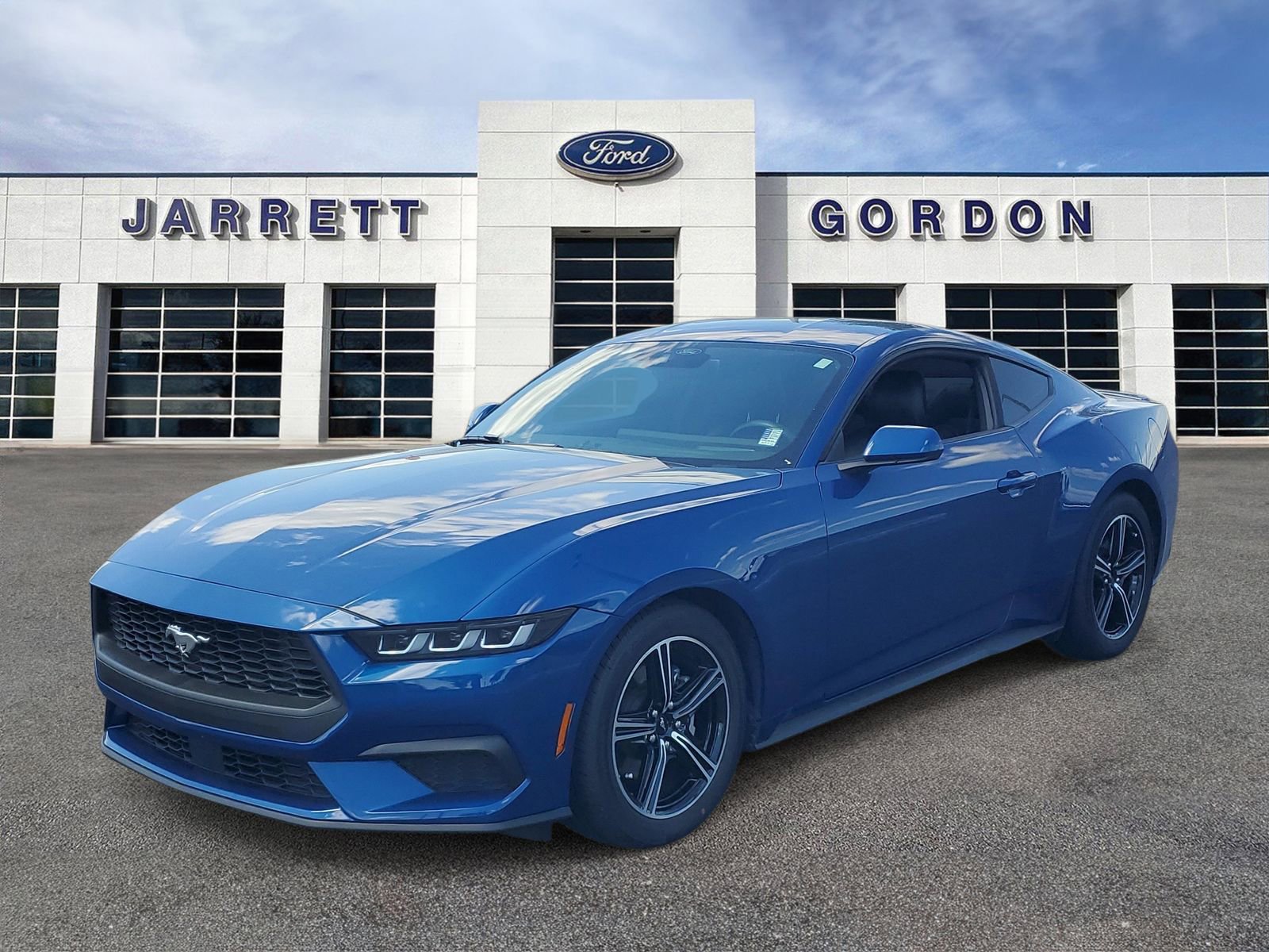 Used 2024 Ford Mustang Premium RWD image 2