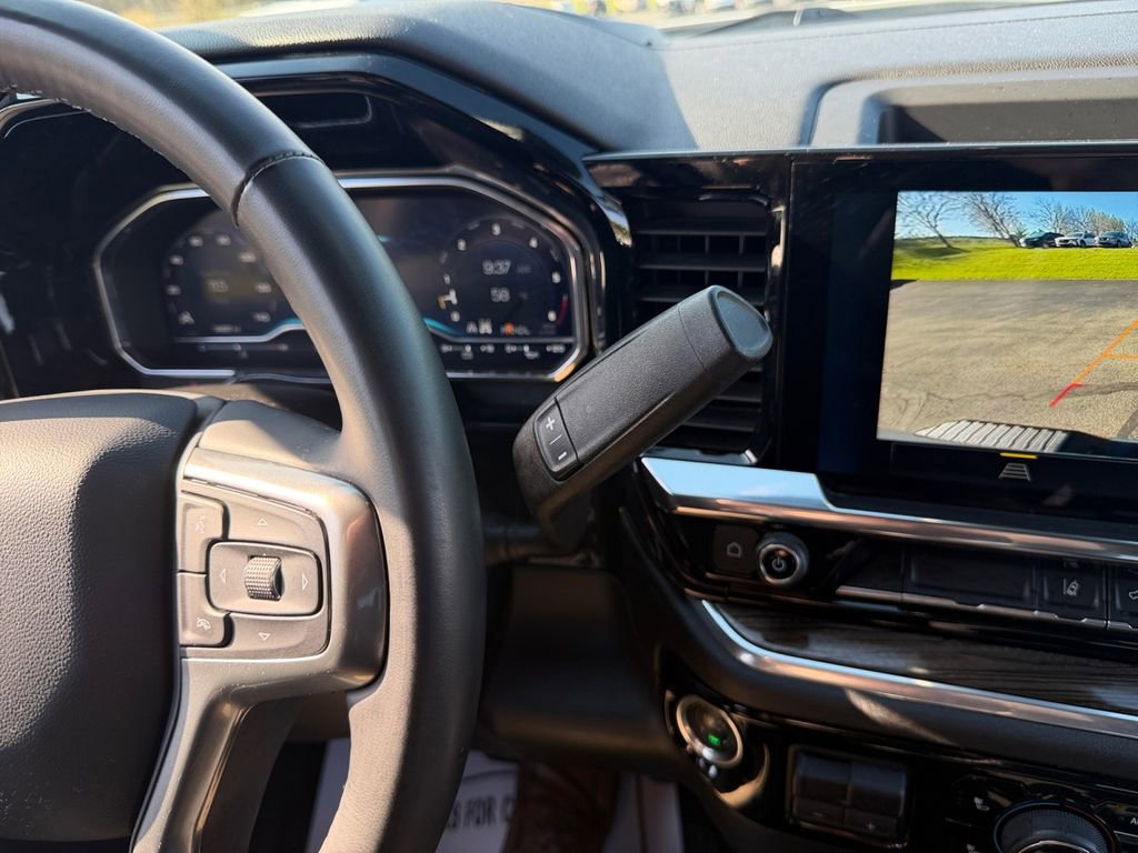 Used 2025 Chevrolet Silverado 2500 LT w/ Convenience Package image 21