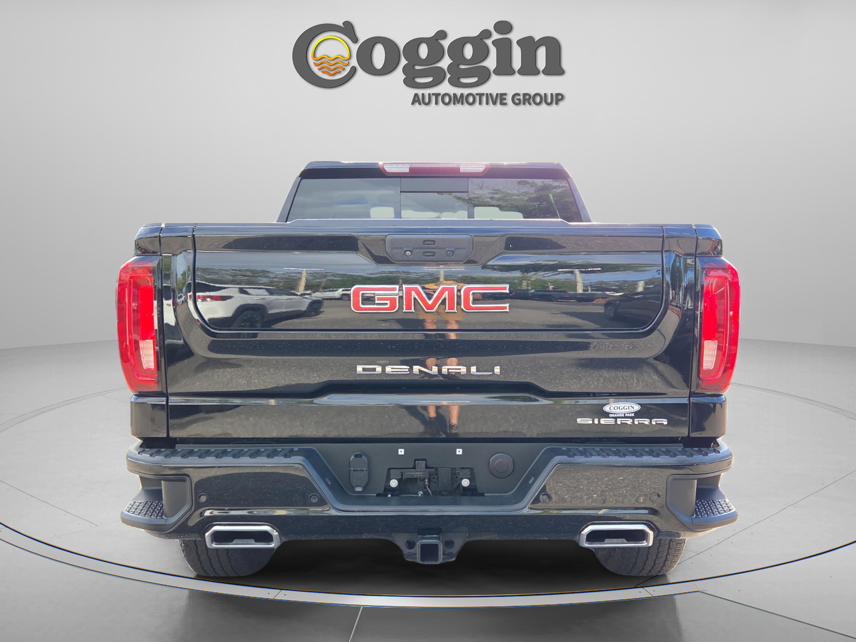 Used 2021 GMC Sierra 1500 Denali AWD/4WD image 4