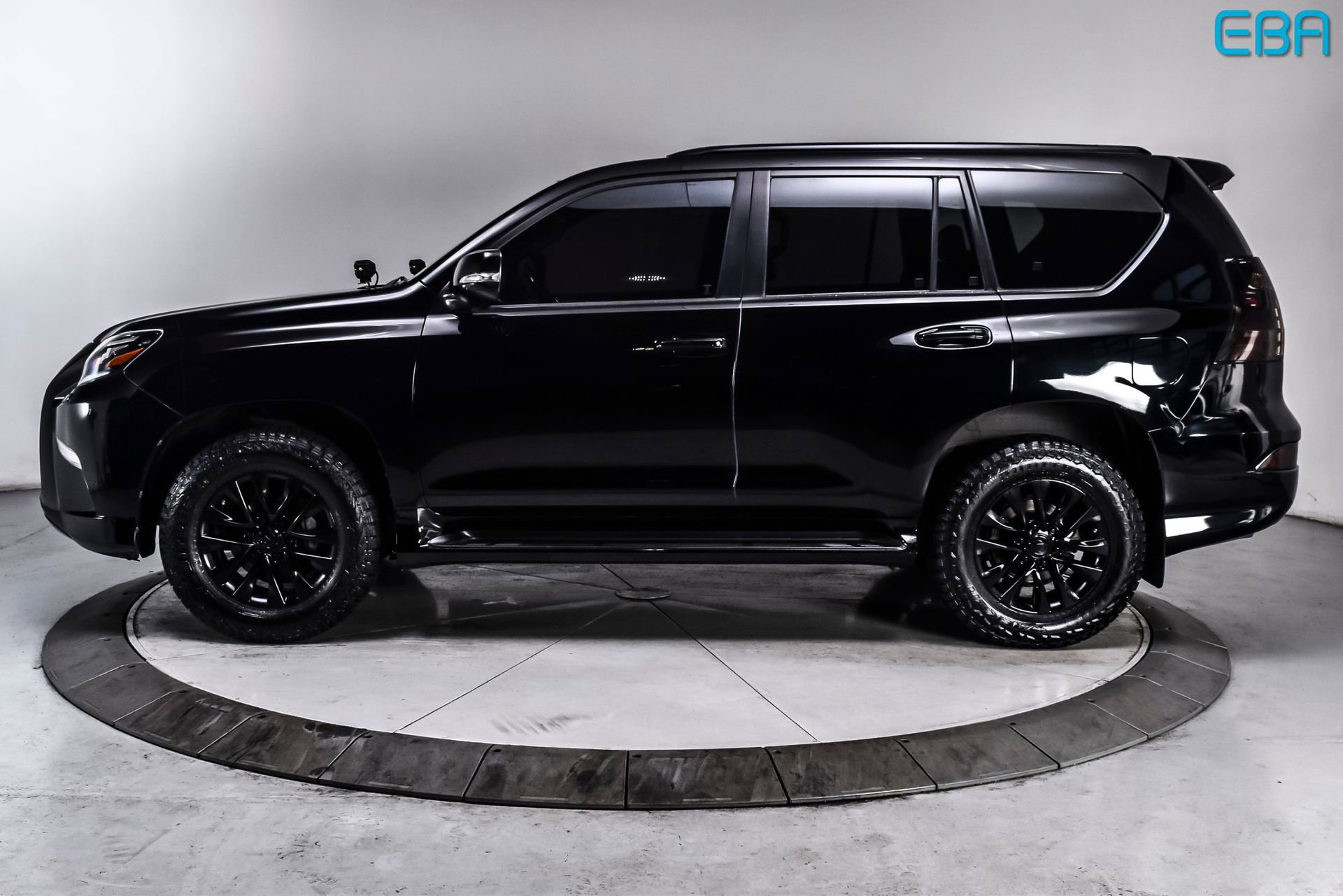 Used 2021 Lexus GX 460 Premium w/ Premium Plus Package image 3