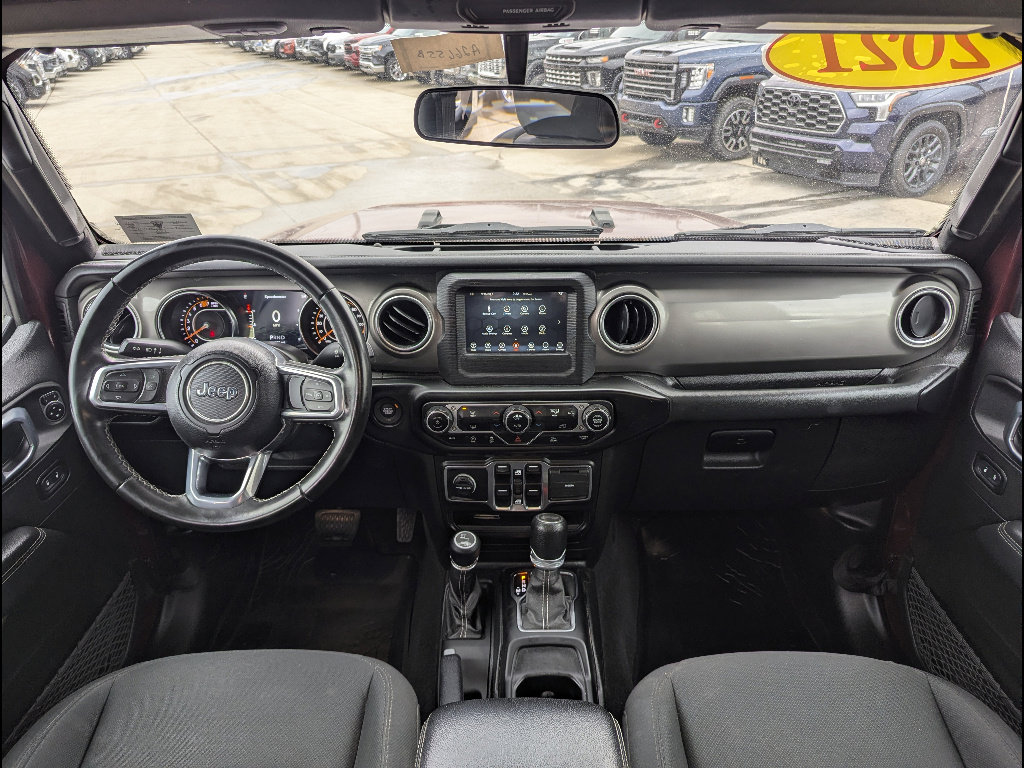 Used 2021 Jeep Wrangler Unlimited Sahara AWD/4WD image 22