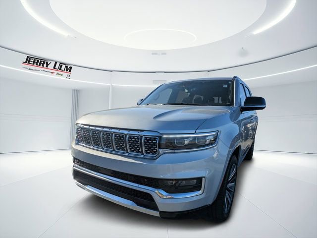 Used 2023 Jeep Grand Wagoneer Series III image 5