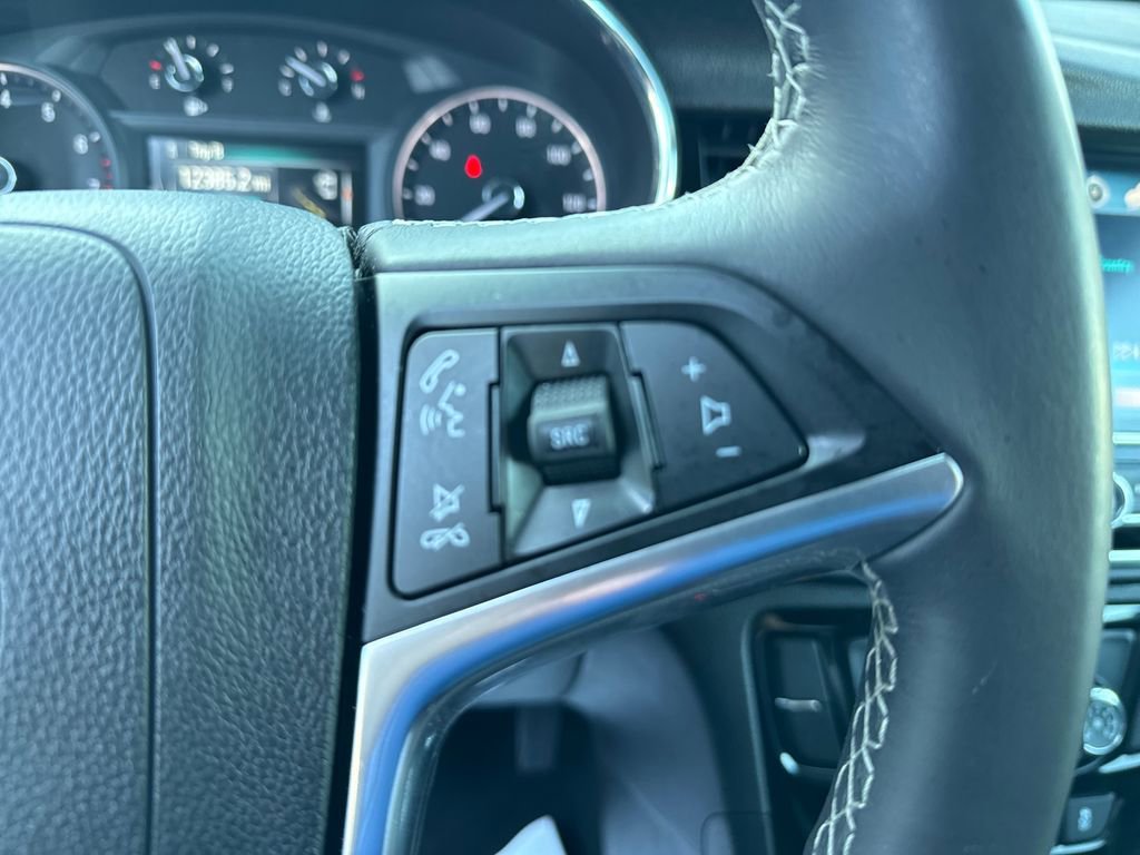 Used 2018 Buick Encore Preferred image 19