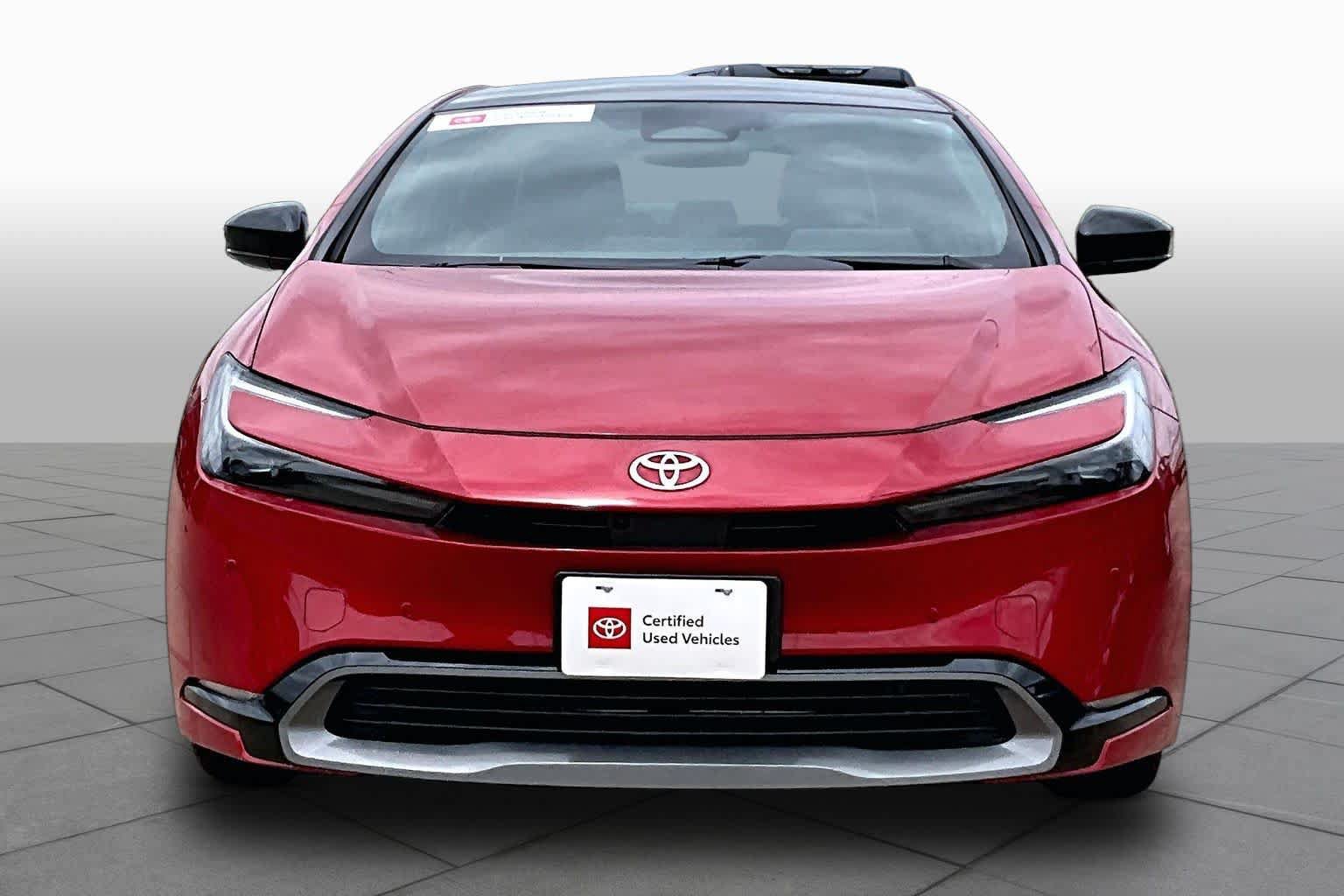 Certified 2025 Toyota Prius Limited w/ Limited Premium Package FWD image 4
