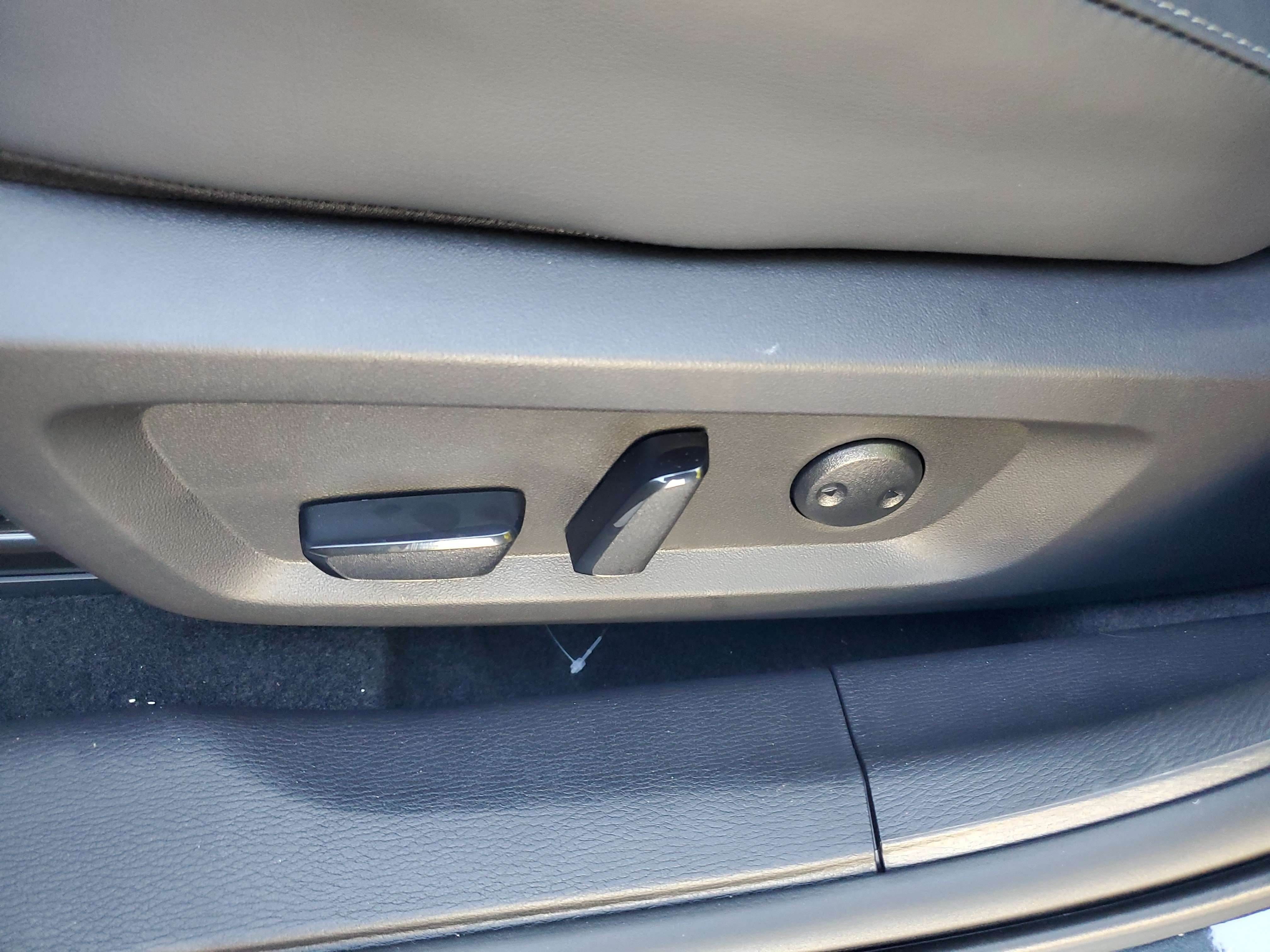 New 2026 Nissan Rogue SL AWD/4WD image 14
