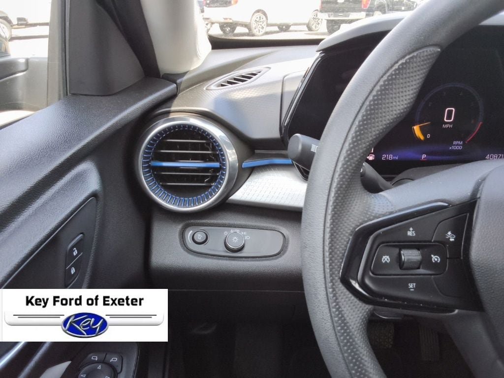 Used 2025 Chevrolet Trax LT FWD image 25