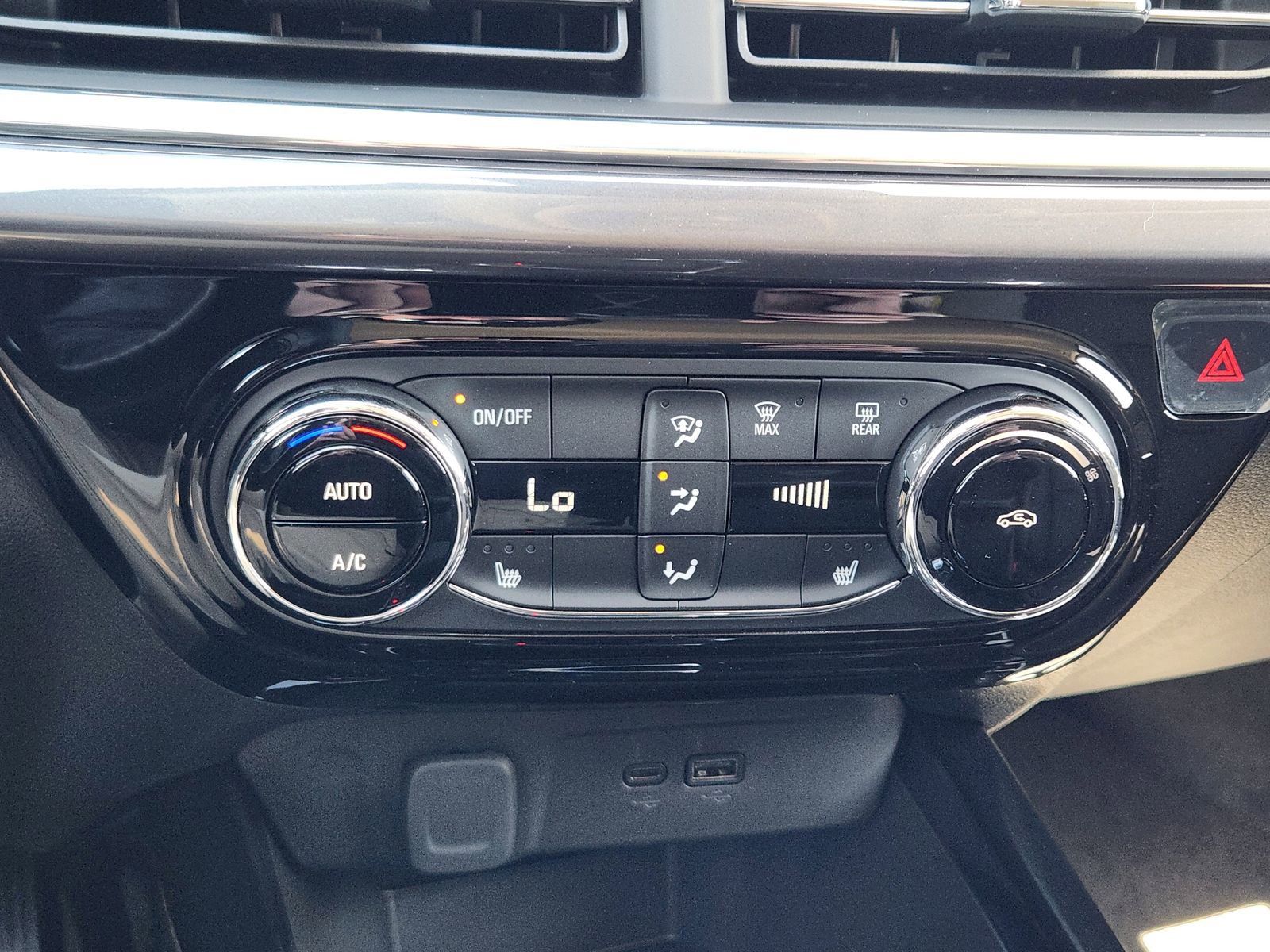 New 2026 Chevrolet Trax ACTIV w/ Driver Confidence Package image 17