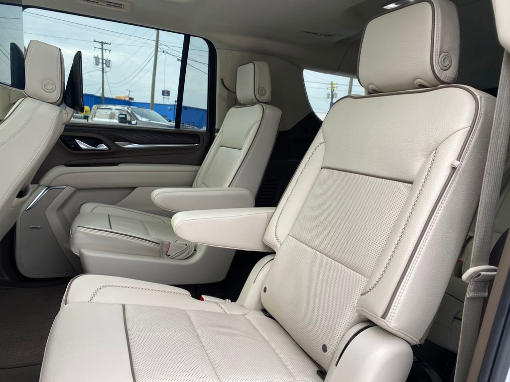 Used 2024 GMC Yukon XL Denali image 19