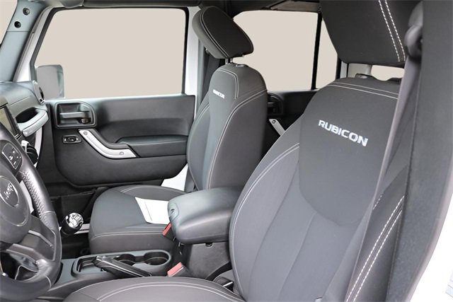 Used 2016 Jeep Wrangler Unlimited Rubicon w/ Connectivity Group image 11