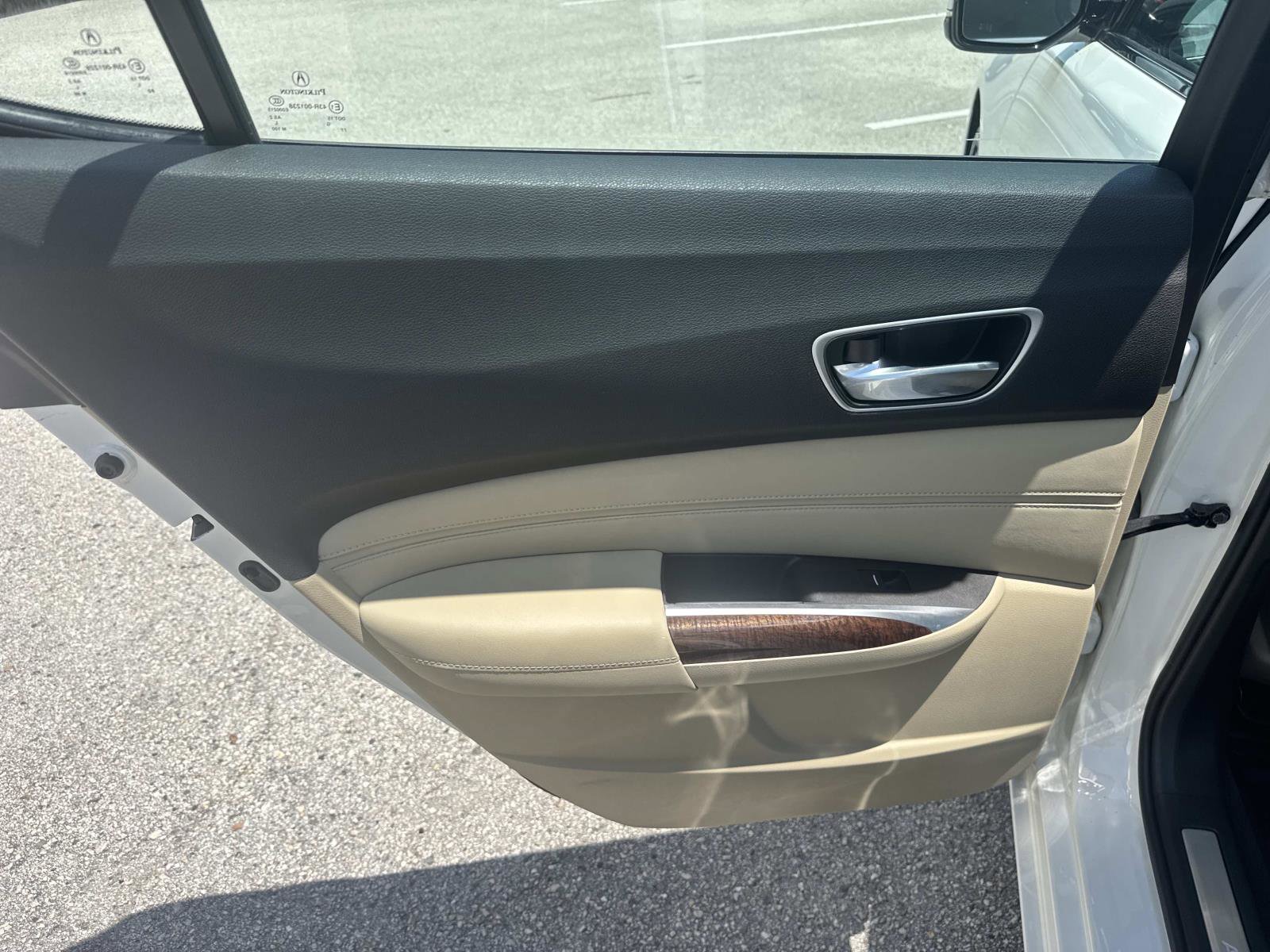 Used 2018 Acura TLX V6 FWD image 12