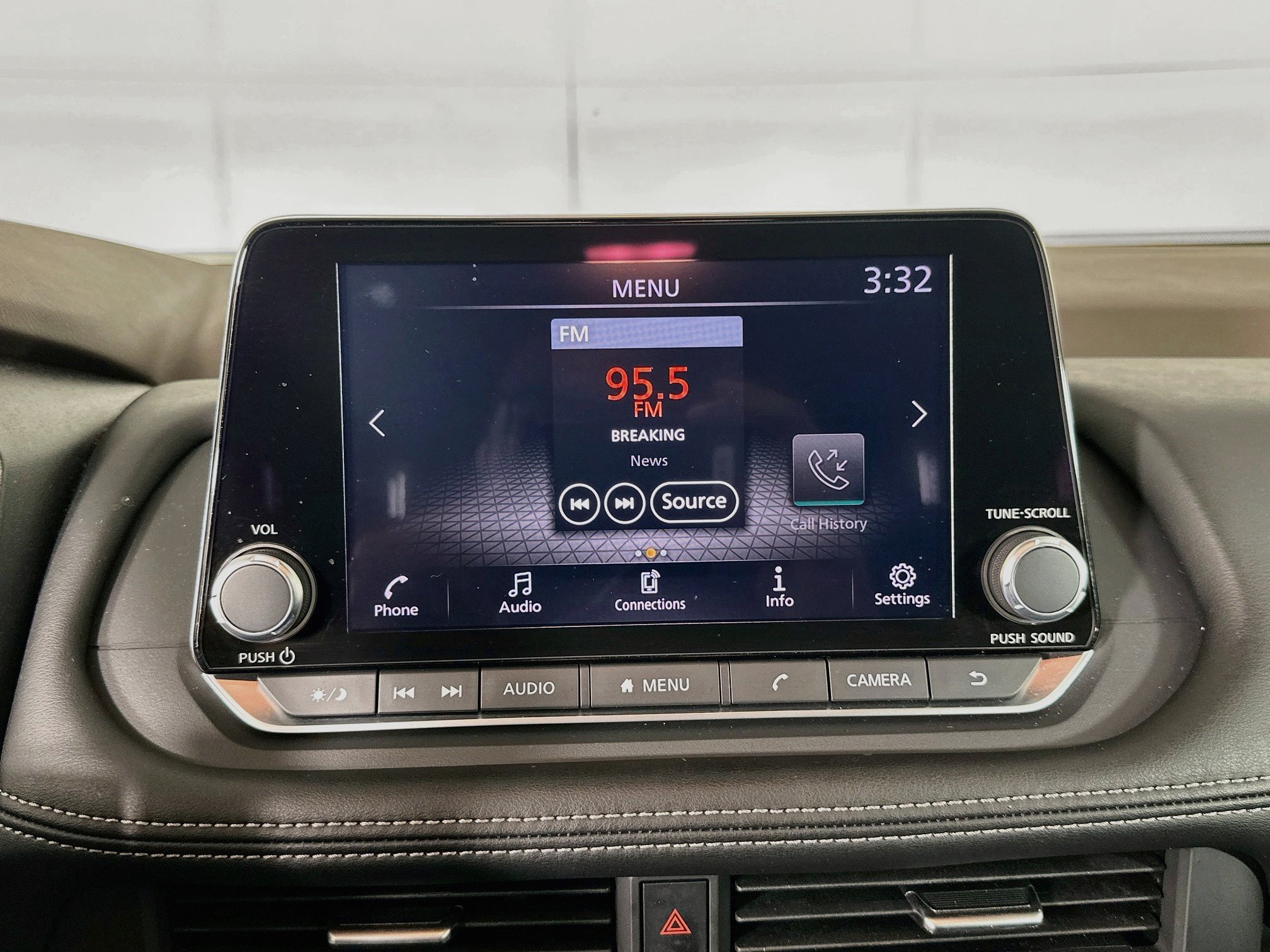 Used 2023 Nissan Rogue S FWD image 21