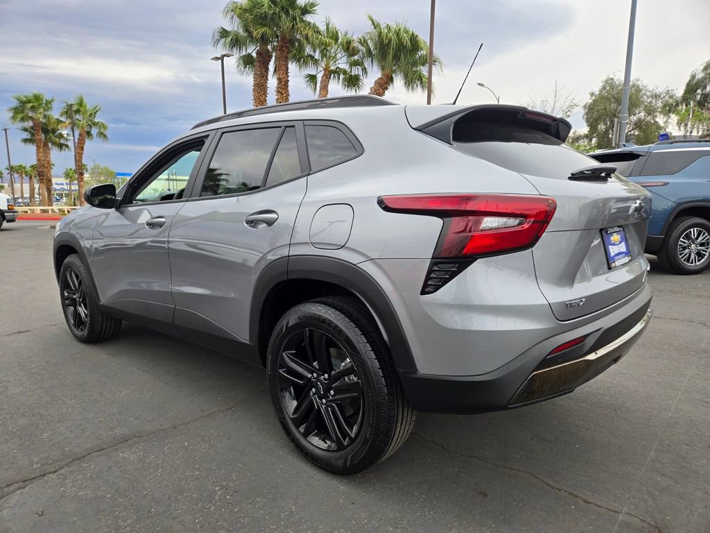 Used 2025 Chevrolet Trax ACTIV w/ Driver Confidence Package image 4