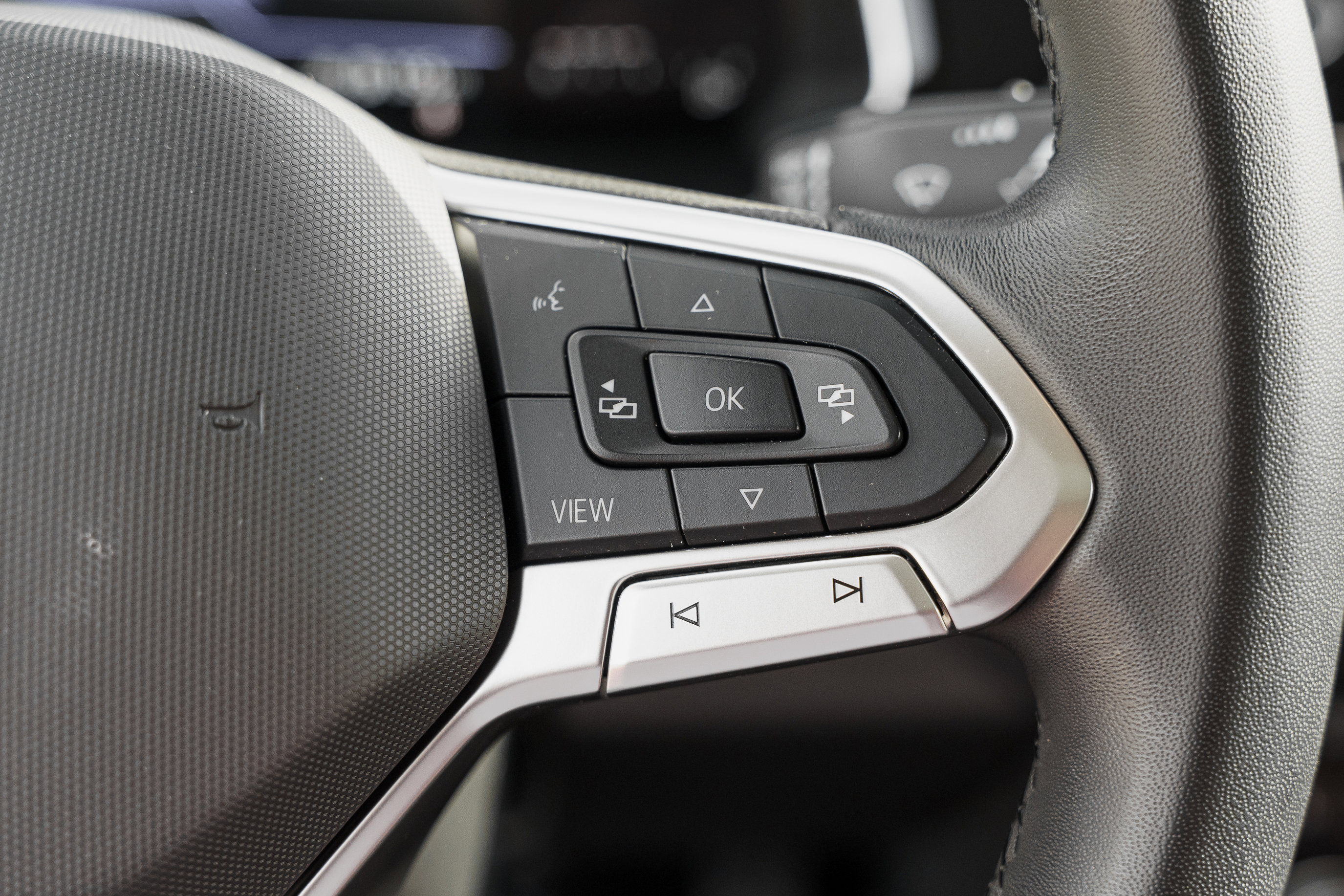 Used 2023 Volkswagen Jetta SE image 16