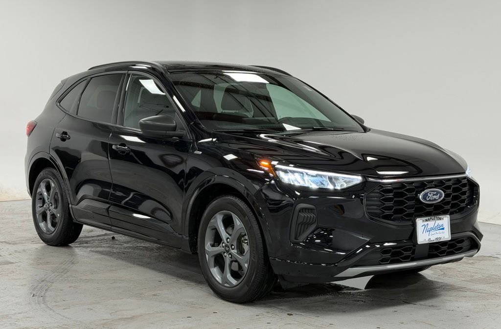 Used 2024 Ford Escape ST-Line w/ Tech Pack #1 image 6