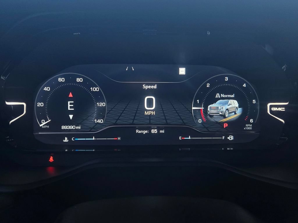 Used 2022 GMC Yukon Denali RWD image 28