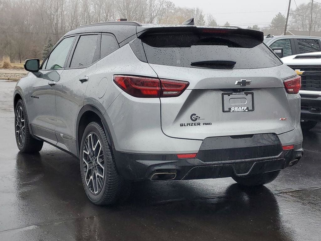 Certified 2023 Chevrolet Blazer RS w/ Driver Confidence II Package AWD/4WD image 4