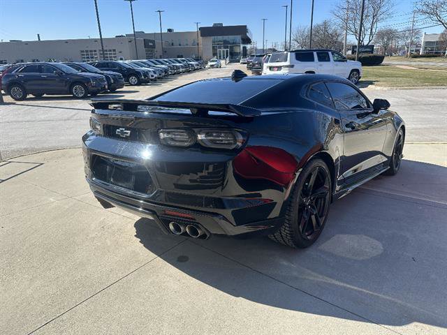 Used 2022 Chevrolet Camaro SS image 3