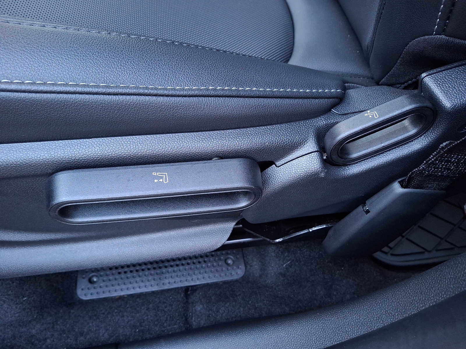 Certified 2024 MINI Cooper Countryman S image 8