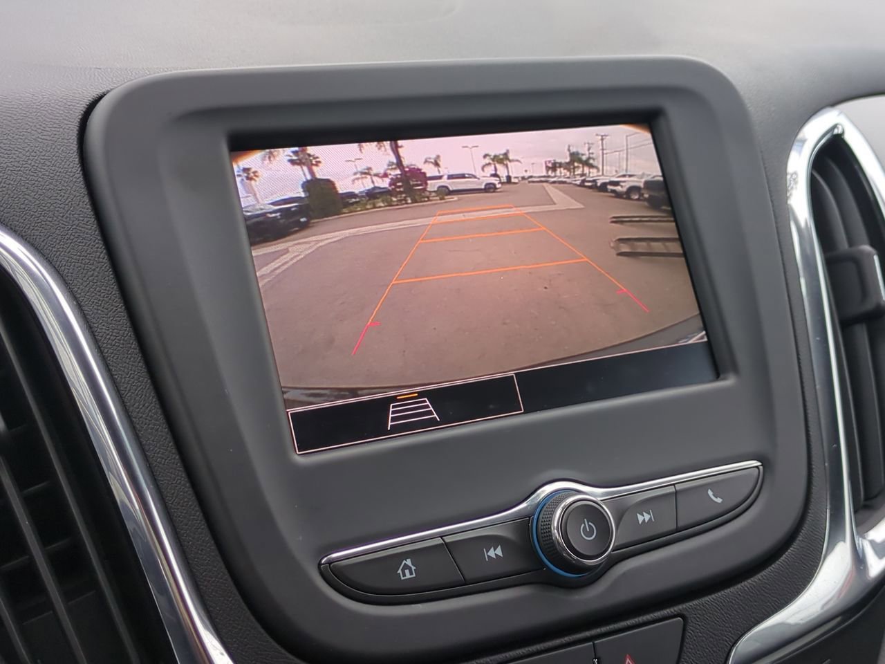 Certified 2024 Chevrolet Equinox LS w/ Midnight Edition image 14