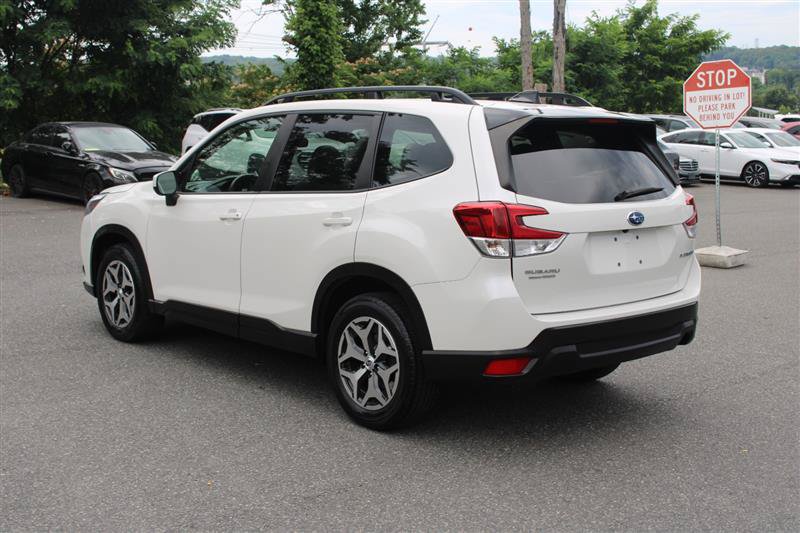 Used 2024 Subaru Forester Premium AWD/4WD image 6
