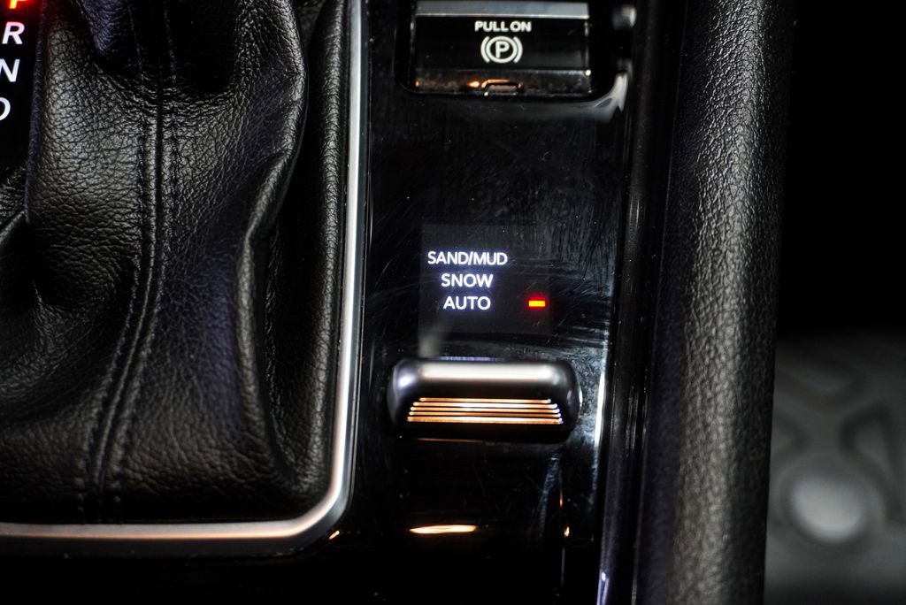 Used 2023 Jeep Compass Latitude image 20