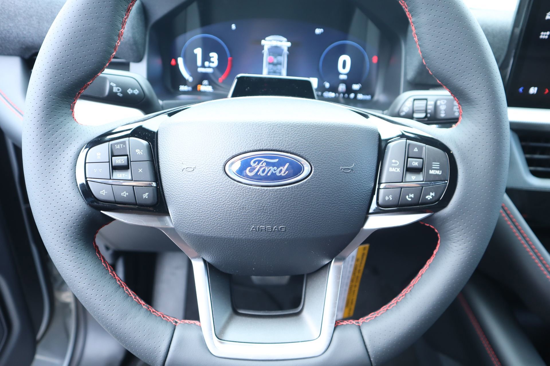 New 2026 Ford Explorer ST-Line RWD image 3