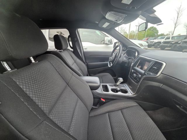 Used 2018 Jeep Grand Cherokee Laredo image 8