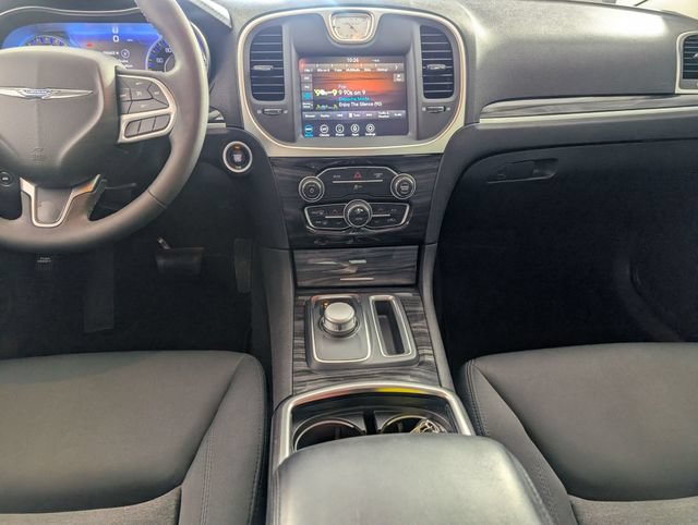 Used 2022 Chrysler 300 Touring w/ Sport Appearance Package RWD image 26