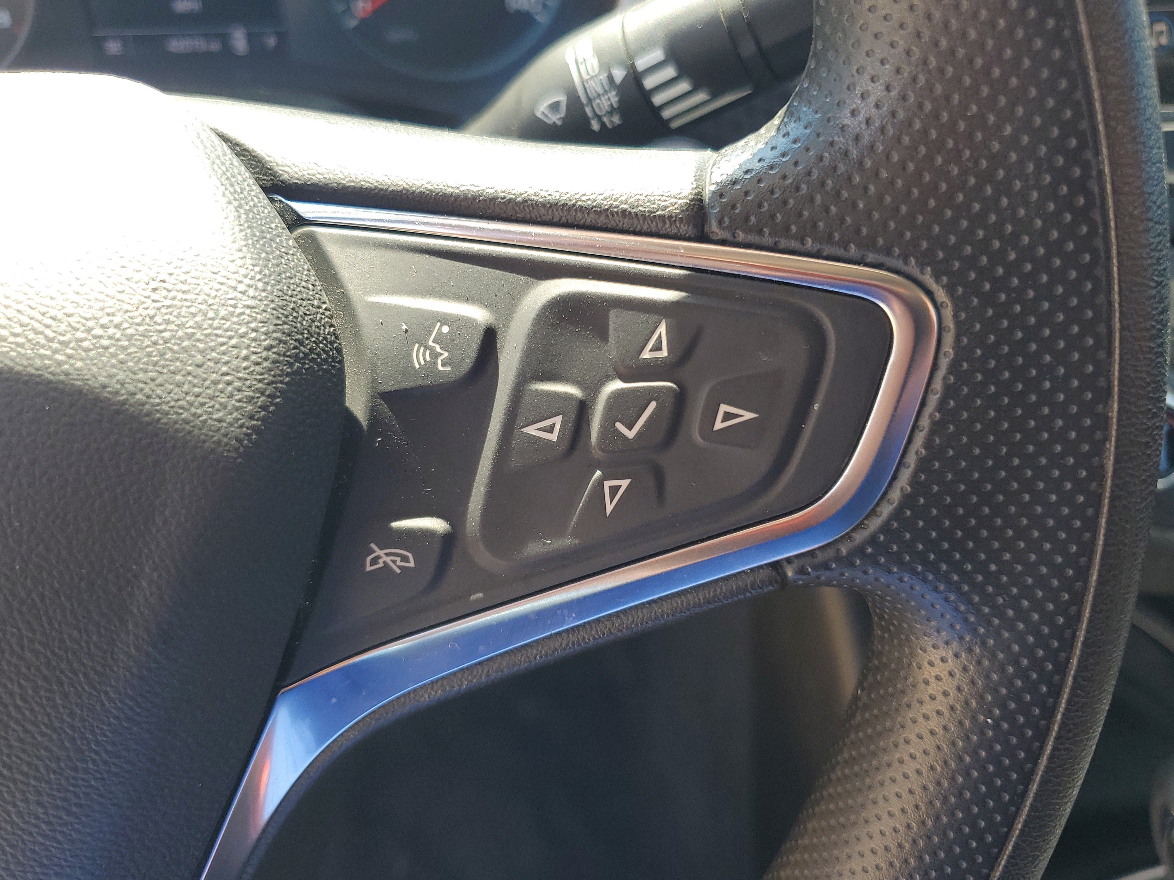 Used 2025 Chevrolet Malibu LT FWD image 17