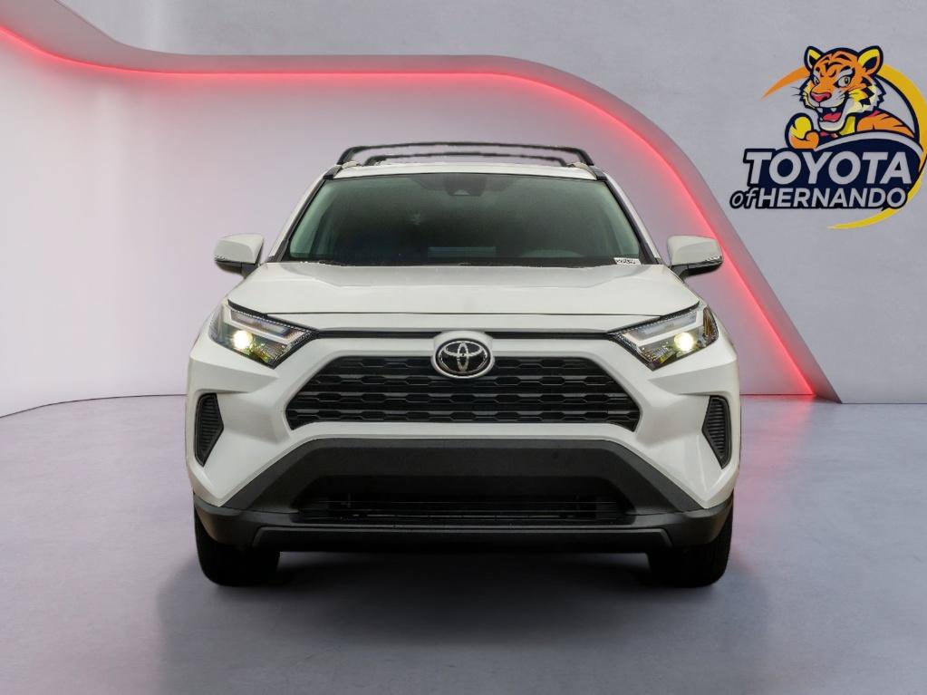 Used 2024 Toyota RAV4 XLE AWD/4WD image 2