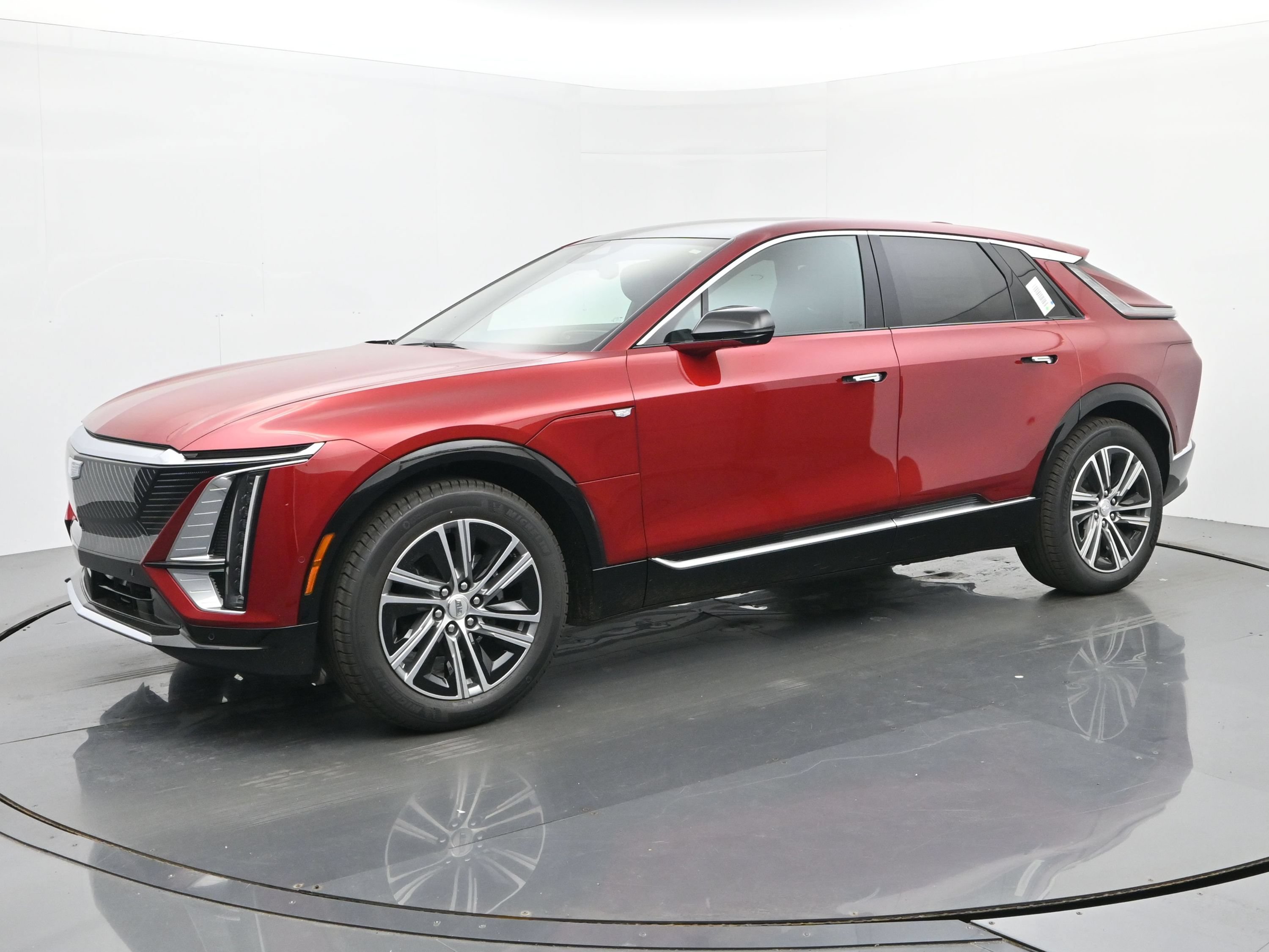 New 2026 Cadillac Lyriq Luxury w/ LPO, Floor Liner Package AWD/4WD image 1