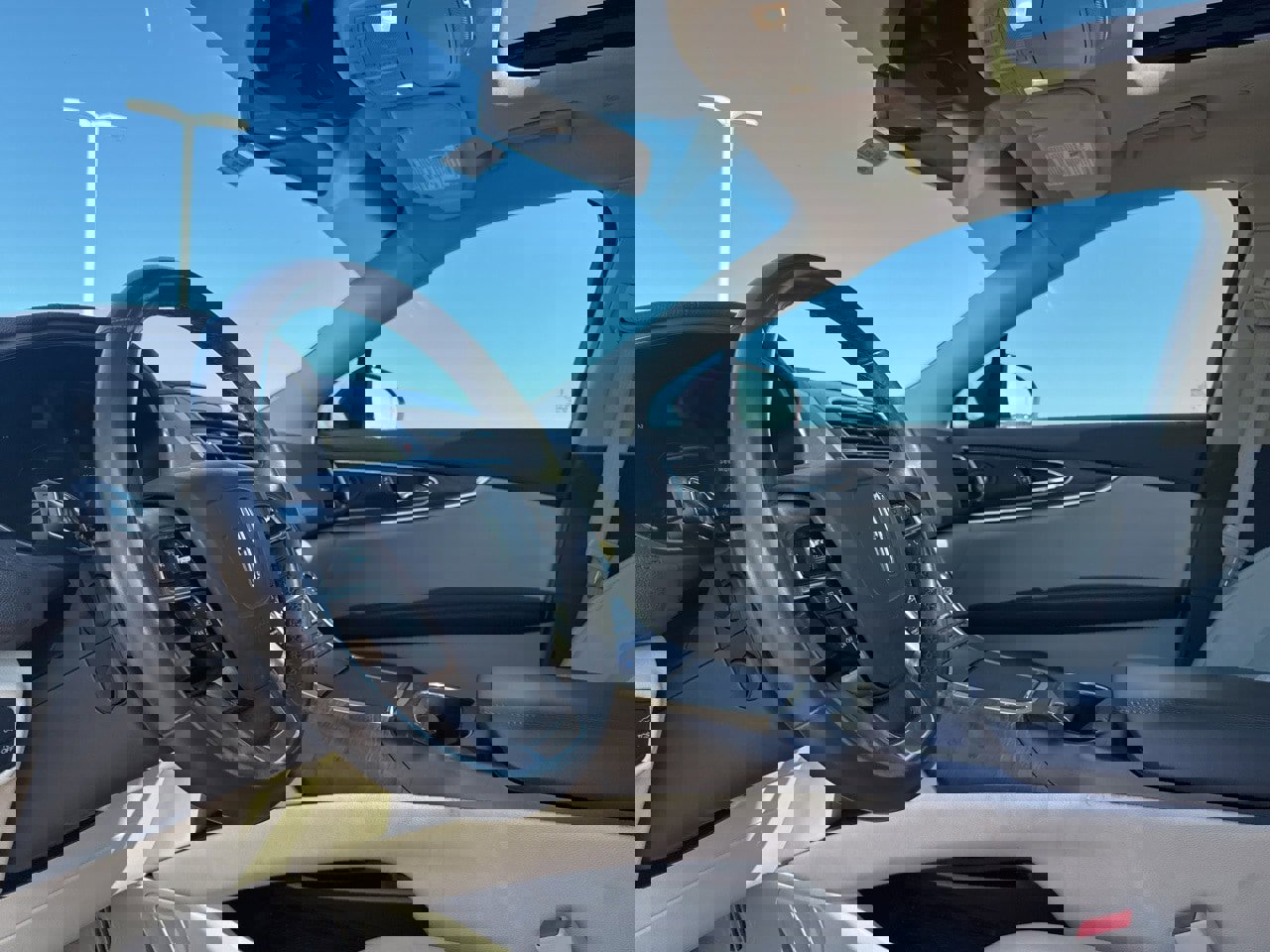 Used 2020 Lincoln Nautilus Reserve image 26