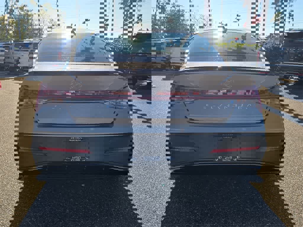 New 2026 Hyundai Elantra SEL Sport Premium image 6