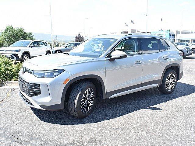 New 2025 Volkswagen Tiguan S image 3