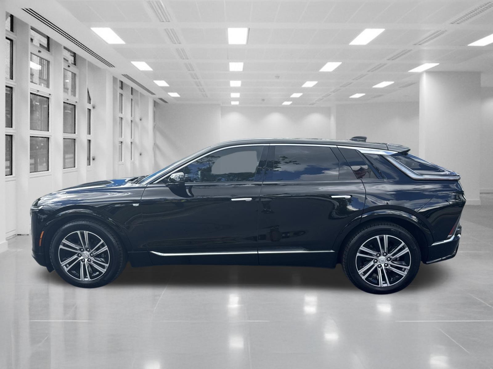 Certified 2024 Cadillac Lyriq Tech w/ Driver Assist Package RWD image 8